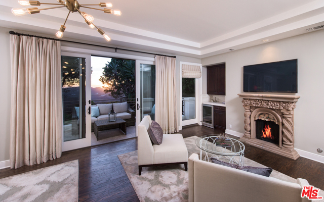 12000 CREST Court