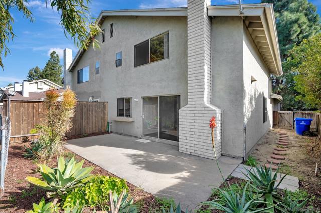 1480 Bridgeview Dr, San Diego CA: https://media.crmls.org/mediaz/79a056d7-7709-43d4-8e47-c3db051f403c.jpg
