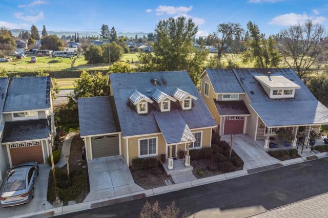 1506 Bianca Way, Gilroy CA: https://media.crmls.org/mediaz/79a05c3a-1c2e-4da8-8213-ce16cd3b66ea.jpg