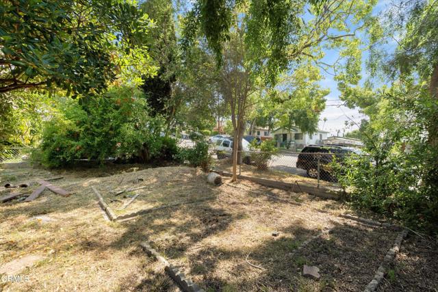3741 Locke Avenue, Los Angeles CA: https://media.crmls.org/mediaz/79a10eae-f492-45b7-bff6-9381c8597074.jpg