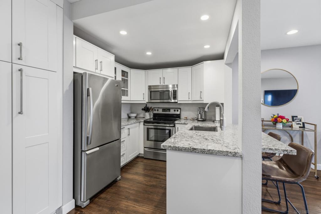 2960 Broadway - photo 3