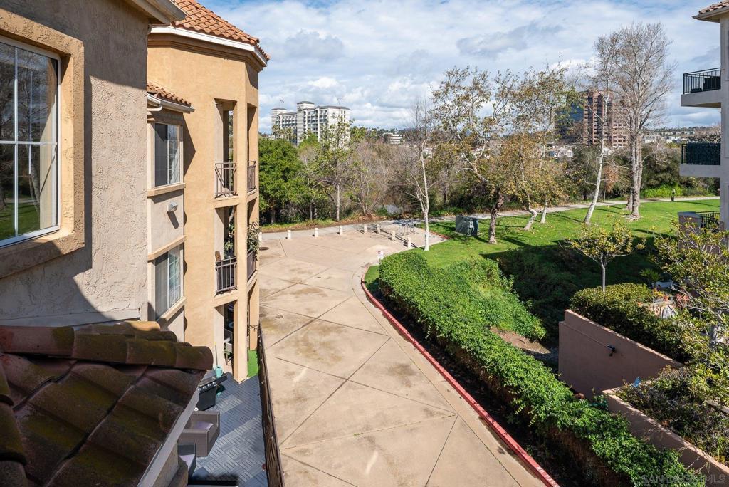 580 Camino De La Reina - photo 4