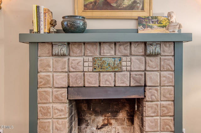 Detail Gallery Image 5 of 34 For 1881 Paloma St, Pasadena,  CA 91104 - 3 Beds | 2 Baths