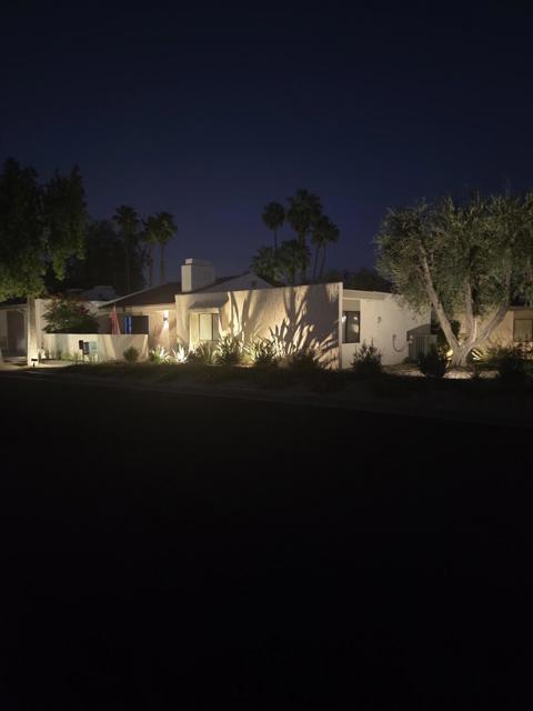 2113 Sunshine Way, Palm Springs, CA 92264