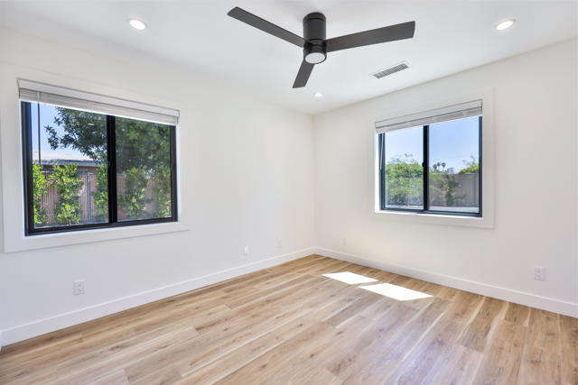32299 Whispering Palms Trail, Cathedral City CA: https://media.crmls.org/mediaz/79a388d6-2d16-4d47-9037-03c8ae323ca6.jpg