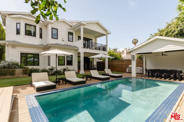 4656 Saloma Avenue, Sherman Oaks CA: https://media.crmls.org/mediaz/79a46584-9c3a-4df3-a44a-2749ef0eff73.jpg