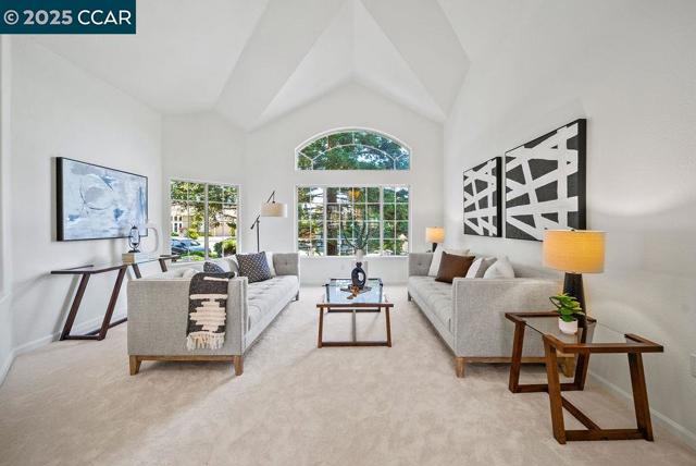 1120 Keith Drive, Concord CA: https://media.crmls.org/mediaz/79a4884c-5ff4-4d85-90e7-1be0805f326d.jpg