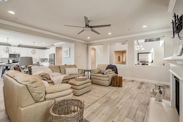 Image 15 of 60 For 5529 Mountain Ridge Way