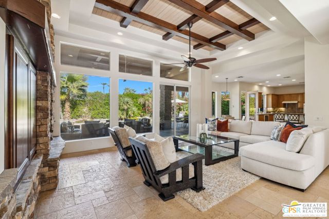2 Varsity Circle, Rancho Mirage CA: https://media.crmls.org/mediaz/79a5be53-6ce1-4615-b7bc-58c0e3c5070d.jpg