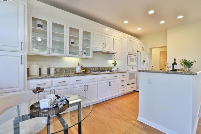 11030 Via Sorrento, Cupertino CA: https://media.crmls.org/mediaz/79a6a55c-ee7f-4399-aa63-718b8fbeac3f.jpg