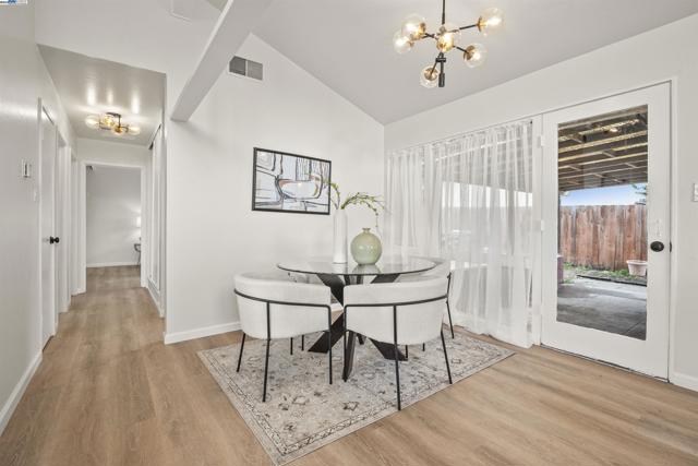 2541 Duke Ave, Richmond CA: https://media.crmls.org/mediaz/79a84f78-a4ab-47ac-ade7-ade35a84a8d5.jpg