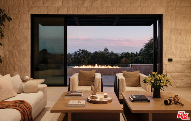 29685 Cuthbert Road, Malibu CA: https://media.crmls.org/mediaz/79a85ef2-ffb5-4dd7-aa06-91d684c9e7ac.jpg