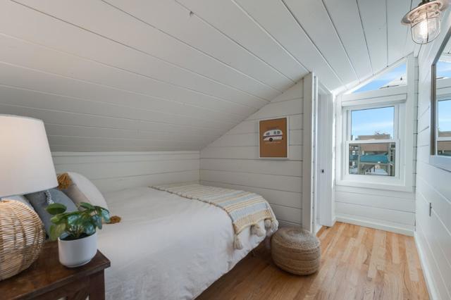 129 Santa Cruz Avenue, Aptos CA: https://media.crmls.org/mediaz/79a88616-108a-487c-8257-2d3f08fd159f.jpg