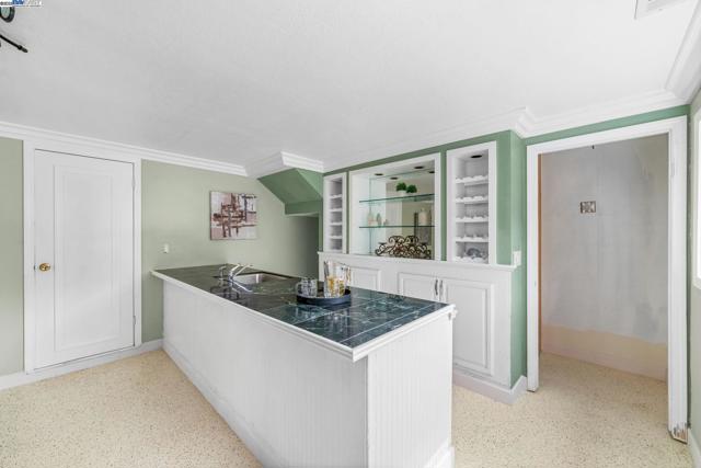 26928 Palomares Rd, Castro Valley CA: https://media.crmls.org/mediaz/79aa8e8a-9143-424e-93c1-27e20ea9bd0a.jpg