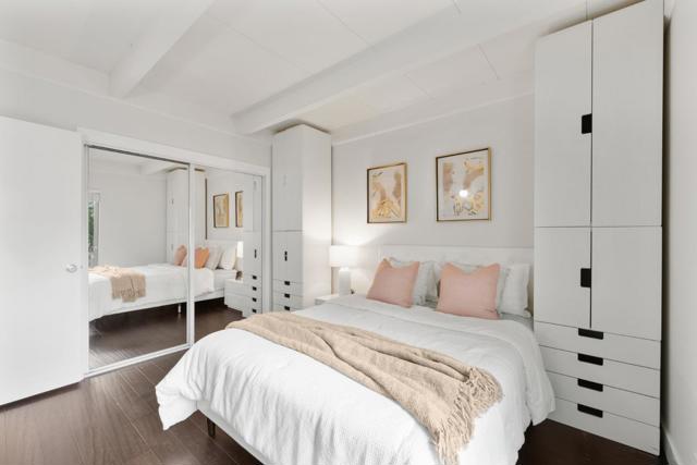 3901 Middlefield Road, Palo Alto CA: https://media.crmls.org/mediaz/79ab9259-f2be-4135-9979-1d9b25d1eecd.jpg