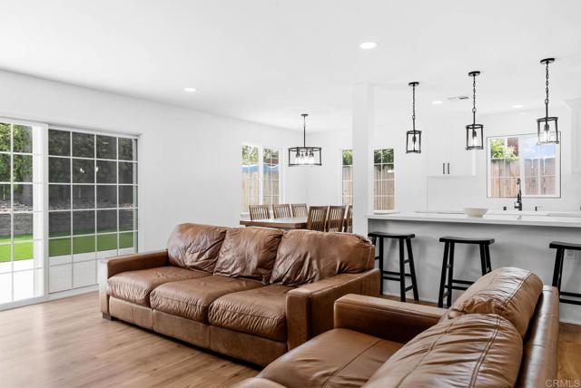 Detail Gallery Image 7 of 65 For 6461 Beaver Lake Ct, San Diego,  CA 92119 - 3 Beds | 2 Baths
