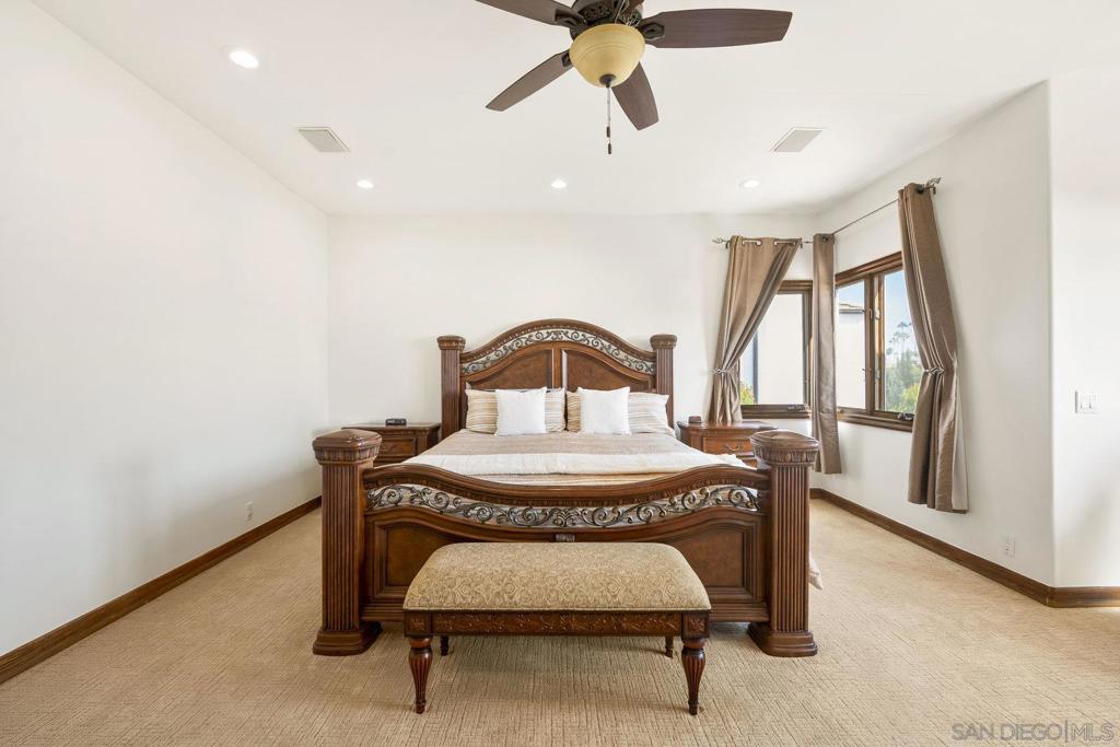 MLS #250041241SD image #30