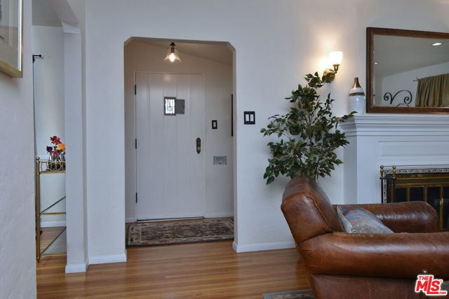 1044 Coolidge Drive, San Gabriel CA: https://media.crmls.org/mediaz/79ae12c4-1f14-4cda-b322-046727490527.jpg