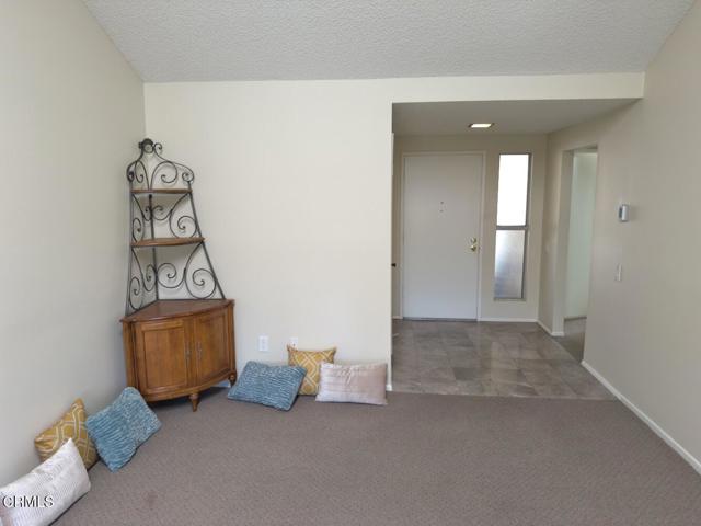 24121 Village 24, Camarillo CA: https://media.crmls.org/mediaz/79afb395-0272-4870-bdcc-7b0d96219950.jpg