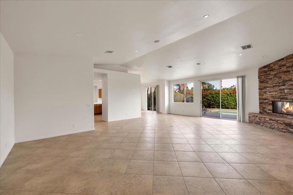 MLS #219136858DA image #4