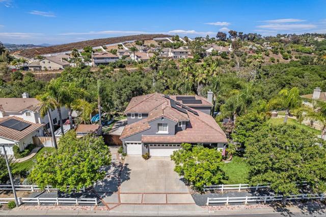 1467 Belmont Park Road, Oceanside CA: https://media.crmls.org/mediaz/79b04946-54f6-41be-af97-f32aef0042a9.jpg