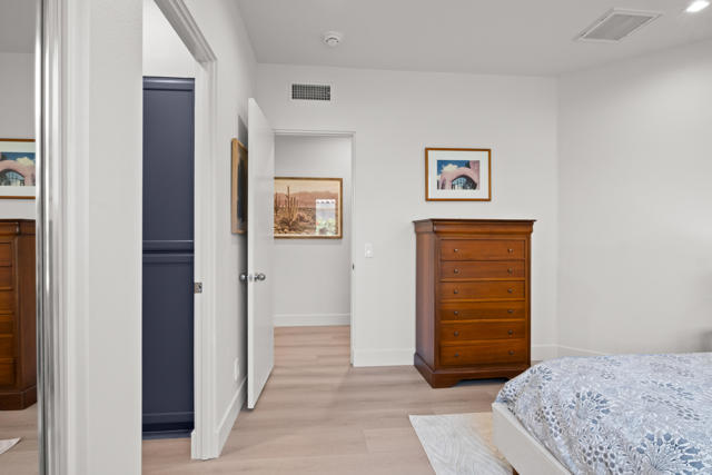 781 Box Canyon Trail, Palm Desert CA: https://media.crmls.org/mediaz/79b078e0-a0c6-4f67-9623-953536854c5d.jpg
