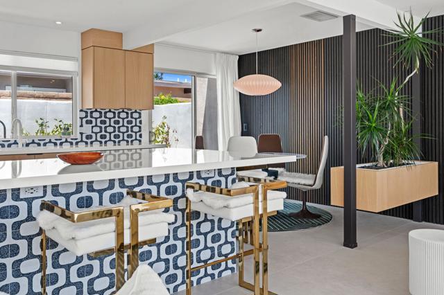 1740 N Via Miraleste, Palm Springs CA: https://media.crmls.org/mediaz/79b0e0ca-26d5-41f7-9144-620ddfe0a9df.jpg