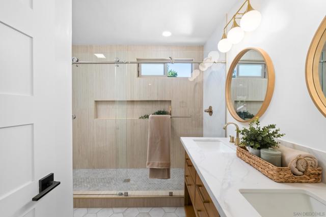 Image 38 of 50 For 4716 Murat Pl
