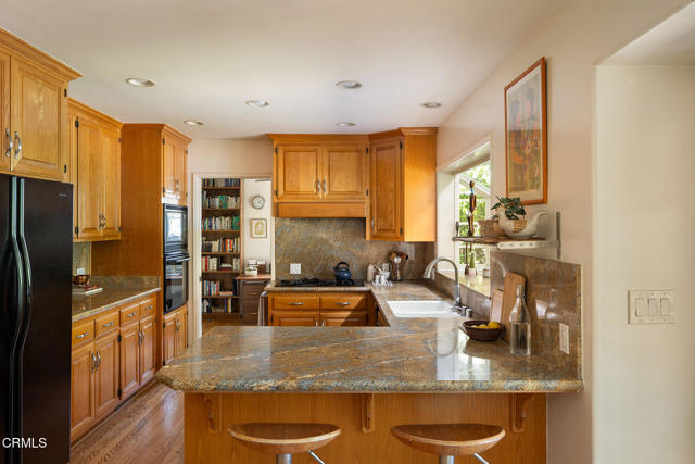 394 S Bonnie Avenue, Pasadena CA: https://media.crmls.org/mediaz/79b1f04c-1df7-42e2-8072-4be4d7dfa71d.jpg