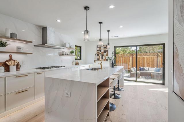 Image 4 of 17 For 734 Knickerbocker Drive