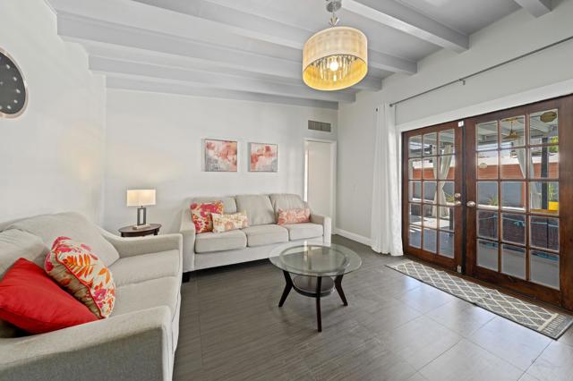 515 N Calle Marcus, Palm Springs CA: https://media.crmls.org/mediaz/79b2ce89-a04a-4fda-a1e5-09a53563680d.jpg