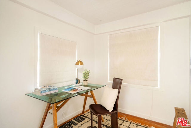 522 Altair Place, Venice CA: https://media.crmls.org/mediaz/79b3063a-c76a-421b-a4a1-cc3854f4e29a.jpg