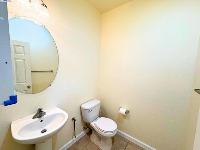 4651 Stern Dr, Merced CA: https://media.crmls.org/mediaz/79b3944d-1de1-4608-be65-2d8382444a26.jpg