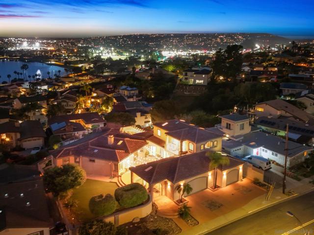 3030 Chicago Street, San Diego CA: https://media.crmls.org/mediaz/79b39e92-96ed-4c1c-be45-eae95dfc625d.jpg