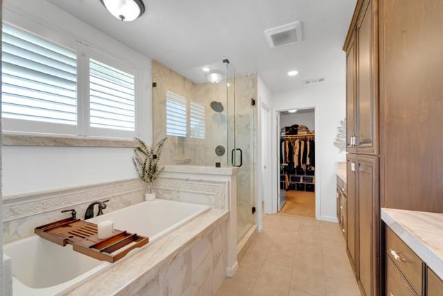 2369 S Creekside Drive, Los Banos CA: https://media.crmls.org/mediaz/79b3bb40-8f63-45e7-bb39-d297c8aa612a.jpg