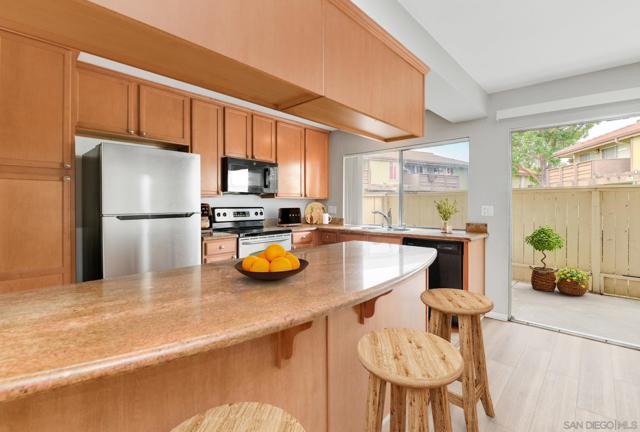 615 Fredricks Ave, Oceanside CA: https://media.crmls.org/mediaz/79b48aad-45c1-4e6f-b120-6c51f10b9545.jpg