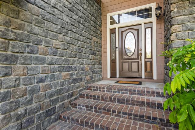 151 Tierra Del Sol, Hollister CA: https://media.crmls.org/mediaz/79b4e38c-4351-482a-b923-705b6e61a589.jpg
