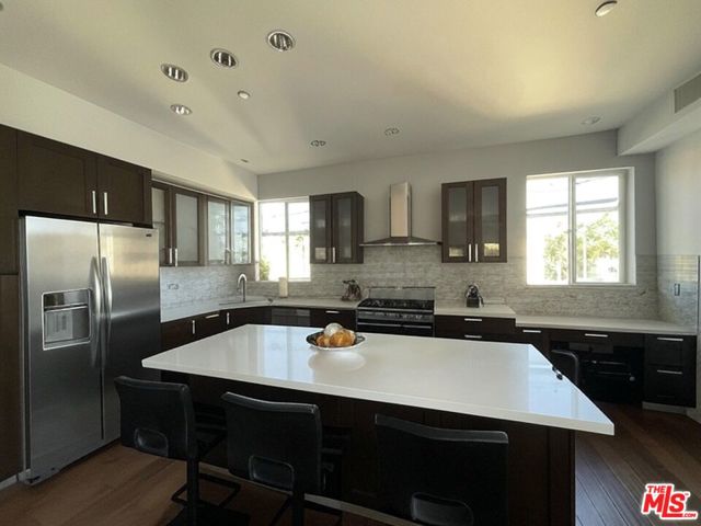 6061 Cashio Street, Los Angeles CA: https://media.crmls.org/mediaz/79b55d1e-312a-479a-a163-dcf220e4b36c.jpg
