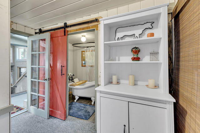 25585 Alderwood St Street, Idyllwild CA: https://media.crmls.org/mediaz/79b68449-46d0-47bd-82e0-709112b0c95d.jpg