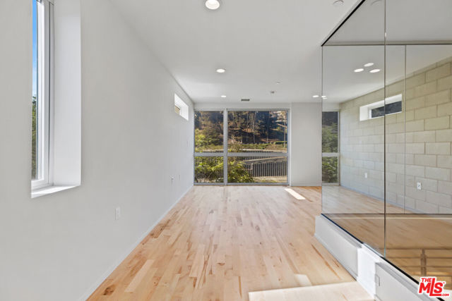  Commercial for Sale in Los Angeles, California