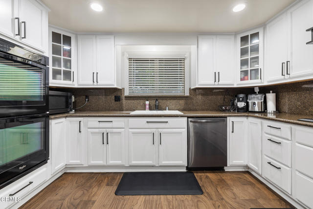 Detail Gallery Image 14 of 43 For 361 Plumas Ave, Ventura,  CA 93004 - 4 Beds | 2 Baths