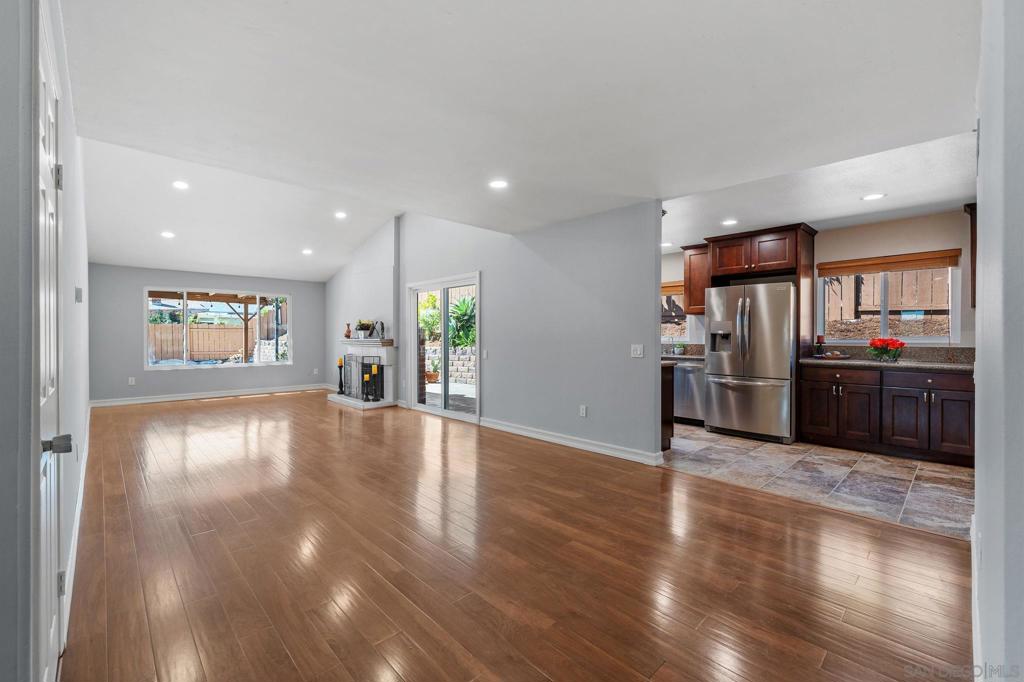 12980 Calle De Las Rosas - photo 6