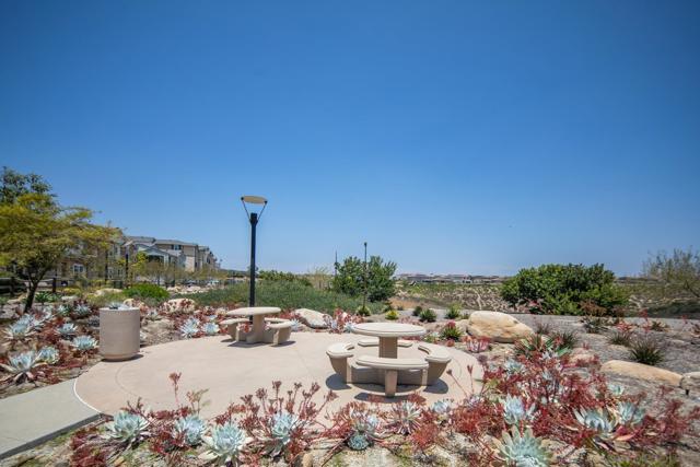 1257 Calle Datura, Chula Vista CA: https://media.crmls.org/mediaz/79b83a28-2db8-498c-9110-9d8c38c8cce8.jpg