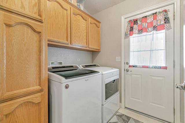 900 Golden Wheel Park Drive, San Jose CA: https://media.crmls.org/mediaz/79b87230-9573-4aa6-b3c5-779dbcc65c2b.jpg
