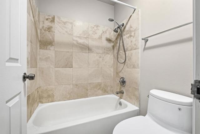 Image 23 of 49 For 8 Commodore Drive C457