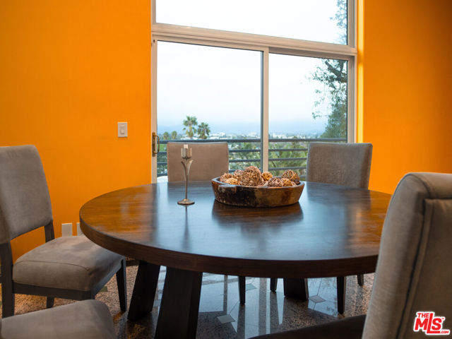 3971 Fredonia Drive, Los Angeles CA: https://media.crmls.org/mediaz/79ba1012-ce39-4dae-8d82-b0ba0da082b2.jpg