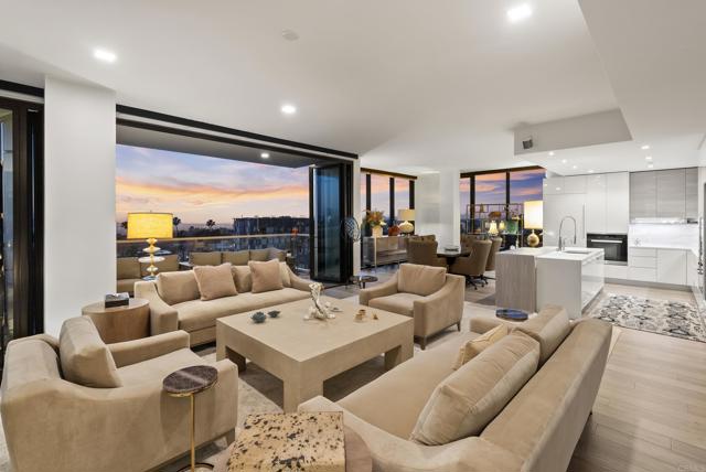 2604 5th Ave, Mission Hills (San Diego) CA: https://media.crmls.org/mediaz/79ba4f53-65d6-4c0d-acf7-e040a3ba6b37.jpg