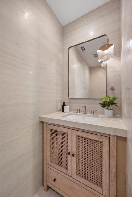 2205 Adeline Drive, Burlingame CA: https://media.crmls.org/mediaz/79bb2bee-6b08-4ab1-8a91-adeda157d40e.jpg