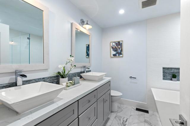 Image 22 of 47 For 4049 Valerie Drive