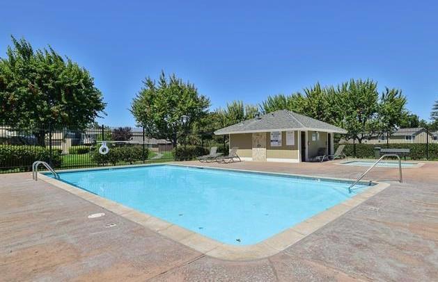 2292 Warfield, San Jose CA: https://media.crmls.org/mediaz/79bb493d-7865-4eec-92a2-0b082abbaed3.jpg